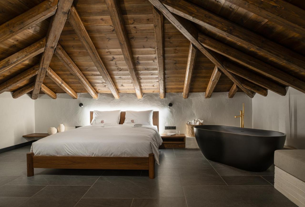 Unedo All Seasons Boutique Hotel パライオス・パンテレイモン エクステリア 写真