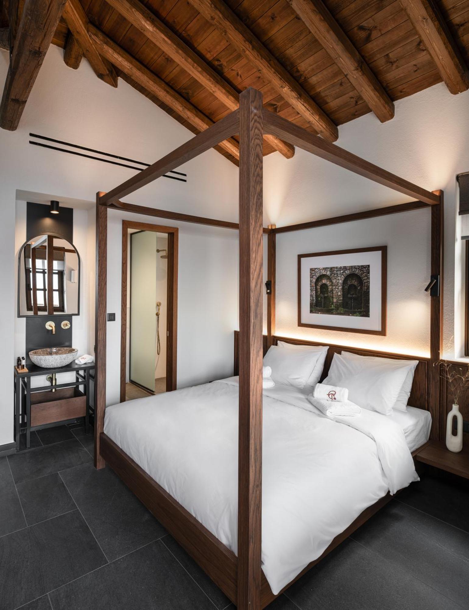 Unedo All Seasons Boutique Hotel パライオス・パンテレイモン エクステリア 写真