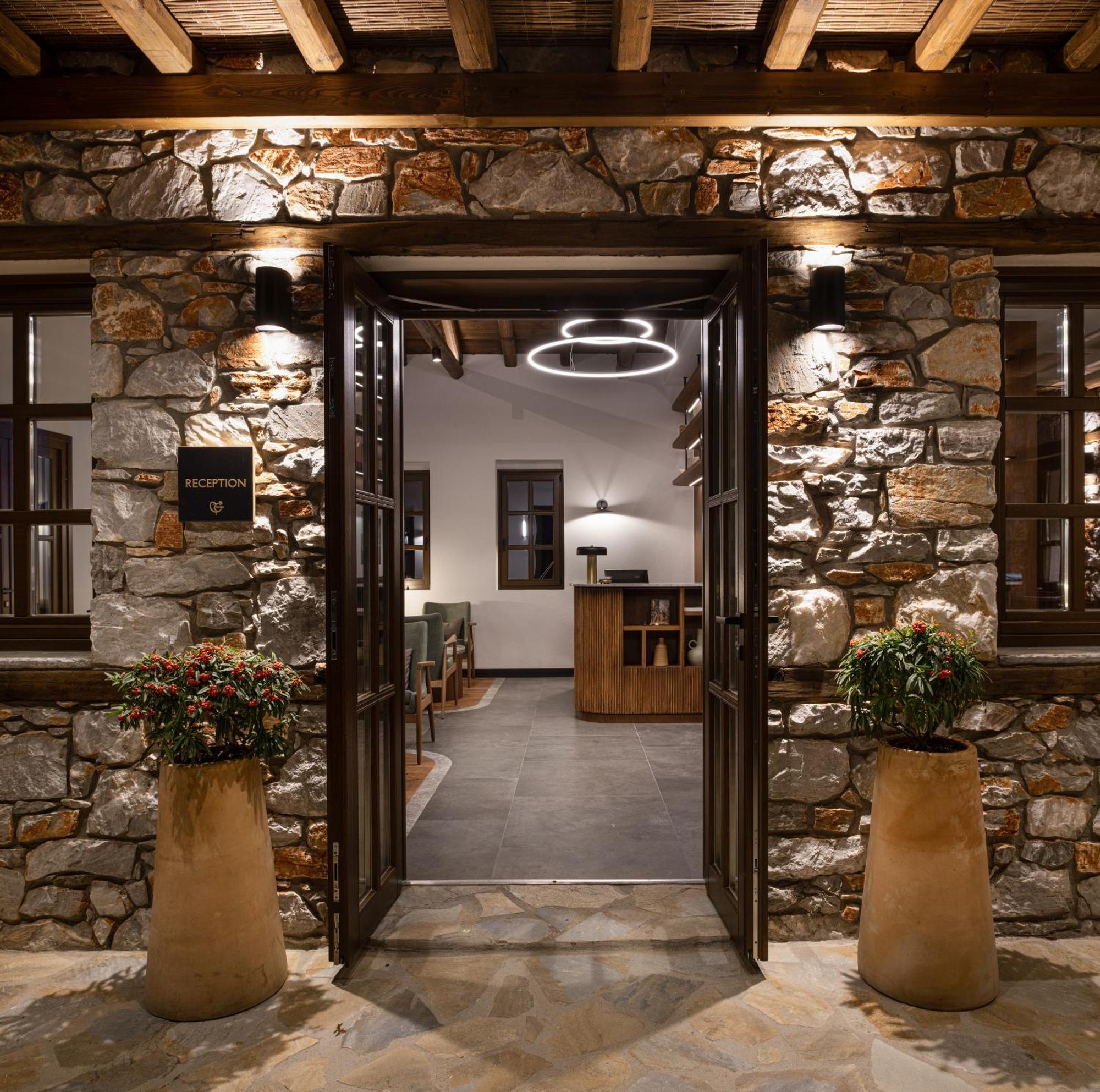Unedo All Seasons Boutique Hotel パライオス・パンテレイモン エクステリア 写真